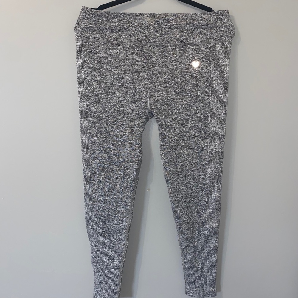 Grey leggings